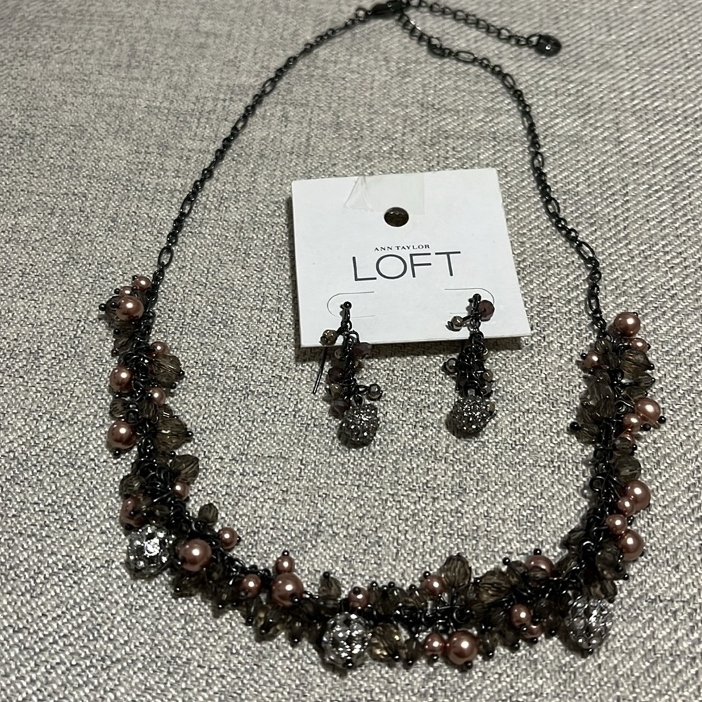 Ann Taylor Loft Necklace & NWT Earrings Set - Black, Rose Gold & Rhinestone
